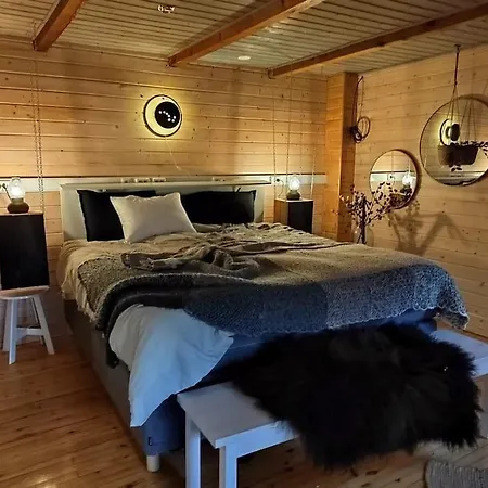 Poeljaenmylly Kosken Rannalla Villa *