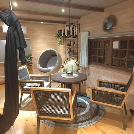 Вилла Poeljaenmylly Kosken Rannalla