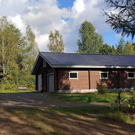 Poeljaenmylly Kosken Rannalla Villa *