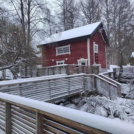 Poeljaenmylly Kosken Rannalla Villa Siilinjärvi