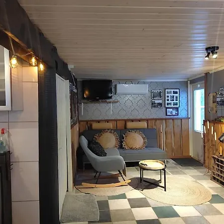 Poeljaenmylly Kosken Rannalla * Siilinjärvi