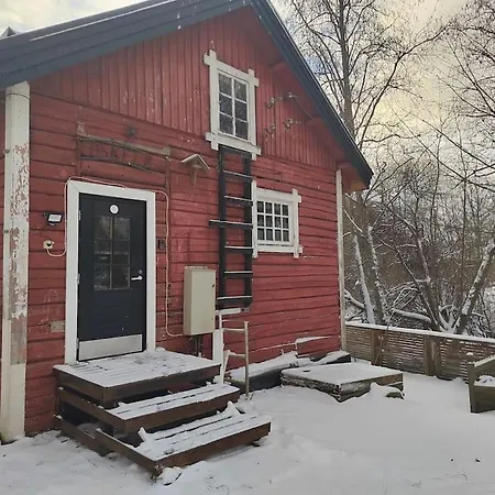 Poeljaenmylly Kosken Rannalla