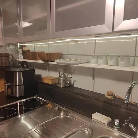 Poeljaenmylly Kosken Rannalla * Siilinjärvi