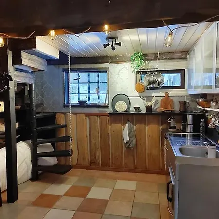 Poeljaenmylly Kosken Rannalla