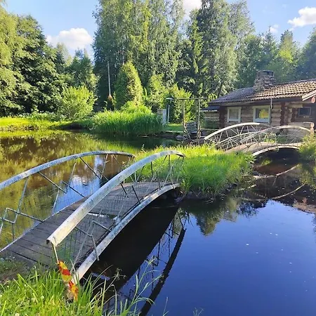 Poeljaenmylly Kosken Rannalla Villa *