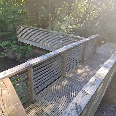 Poeljaenmylly Kosken Rannalla Villa *