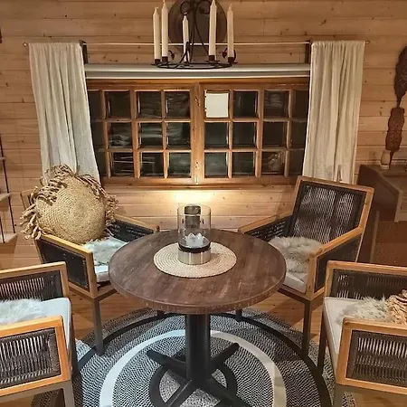 Вилла Poeljaenmylly Kosken Rannalla Сийлинъярви