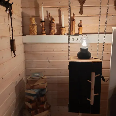 Koskimylly -Historiallinen Elaemysmajoitus Villa